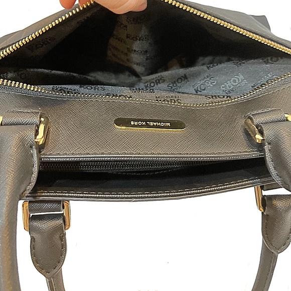 NWOT Michael Kors Black Colgate Large East/West Tote - Picture 11 of 15